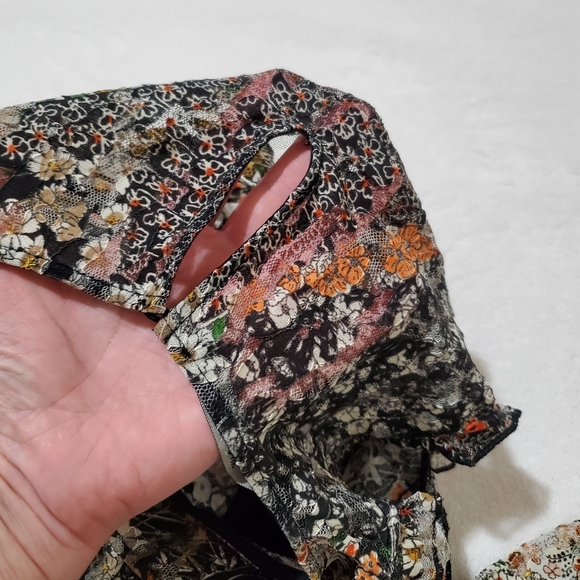 Zara Lace Floral Cold Shoulder Midi Dress - Picture 4 of 10